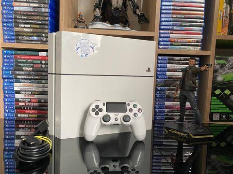 Стаціонарна ігрова консоль PlayStation 4 Fat 500 ГБ, 1 джойстик + Гарантія 21121 фото