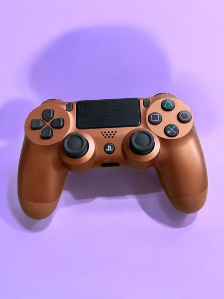 Оригінальний джойстик Dualshock 4 коричневий 2341001553 фото