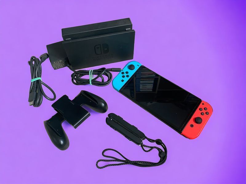 Прошита ігрова приставка Nintendo Switch OLED 256 ГБ (чіпована) + 15 ігор, Гарантія 22111 фото
