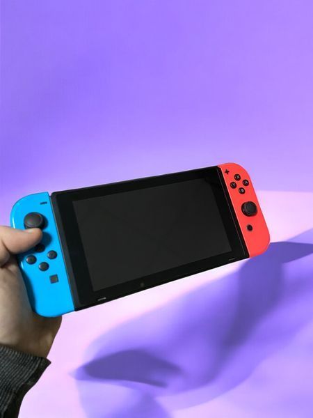 Прошитая портативная консоль Nintendo Switch 128 ГБ (чипованная) + 10 игр, Гарантия 22111 фото