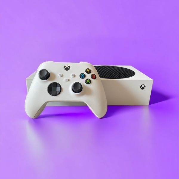 Стаціонарна ігрова консоль Xbox Series S, 1 джойстик + Гарантія 02210 фото