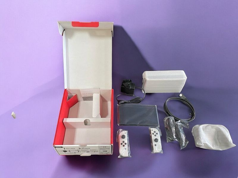 Новая прошитая игровая консоль Nintendo Switch OLED (чипованная) + 10 игр, Гарантия 22111 фото