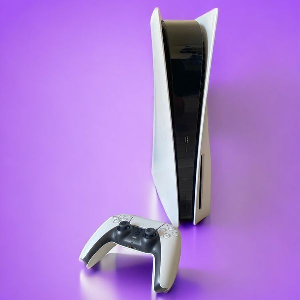 Стаціонарна ігрова консоль PlayStation 5 з дисководом, 1 джойстик + Гарантія 1865041607 фото
