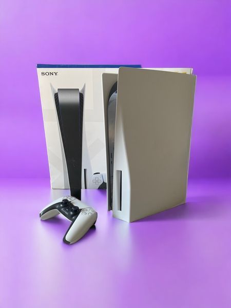 Стаціонарна ігрова консоль PlayStation 5 з дисководом, 2 джойстики + Гарантія 2209384112 фото