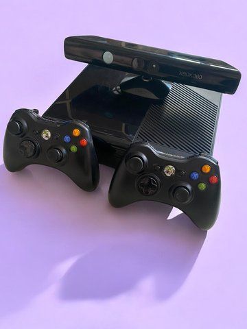 Ігрова приставка Microsoft Xbox 360 E + 100 ігор, 500 ГБ, 2 джойстики та Kinect 2299423371 фото
