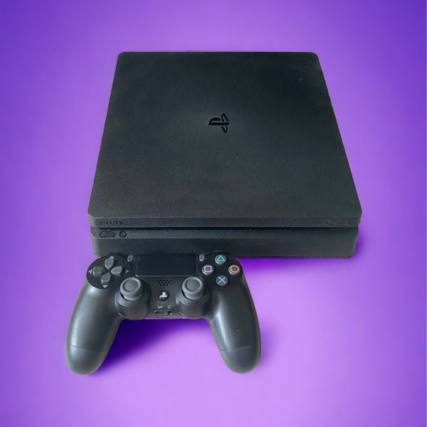 Стаціонарна ігрова консоль PlayStation 4 Slim 1 ТВ, 1 джойстик, Гарантія 02210 фото